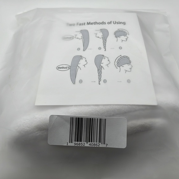 V A N I T Y Anti-Frizz Rapid Drying Hair Towel - Picture 6 of 6